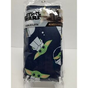 New Disney Star Wars Mandalorian 52‎ in x 70 in (132cm x 177cm)Tablecloth